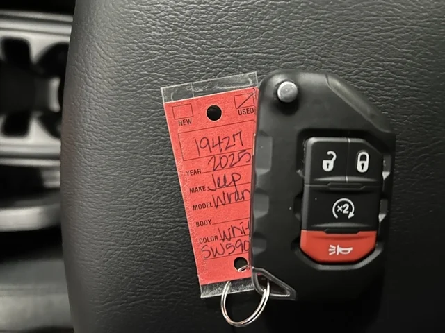 Used 2025 WHITE JEEP Backcountry image 33