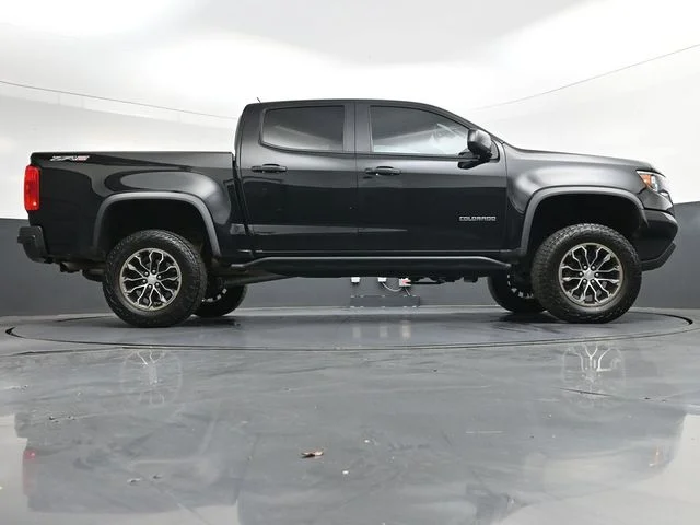 Used 2018 Black Chevrolet ZR2 image 36