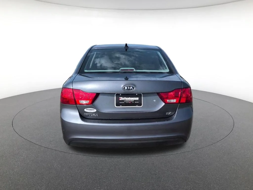 Used 2009 Gray Kia EX image 8