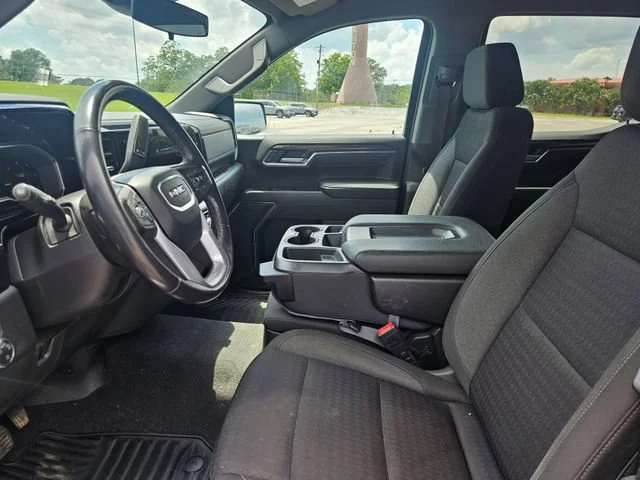 Used 2022 Onyx Black GMC SLE image 9
