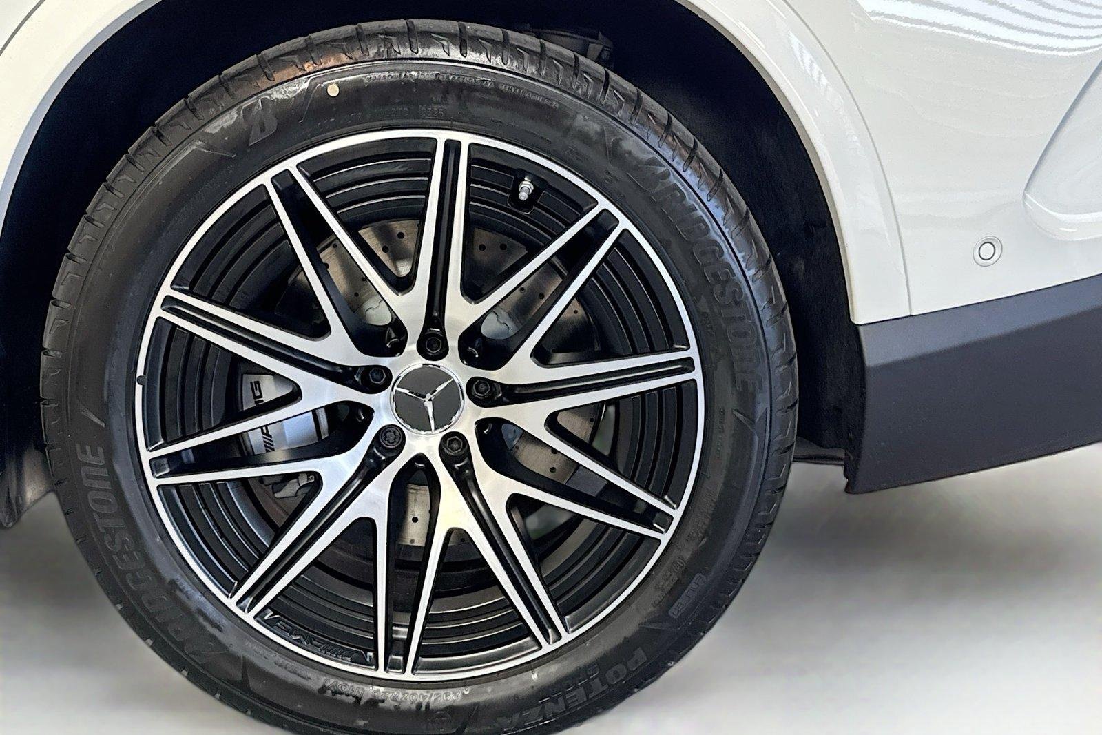 New 2026 Polar White Mercedes-Benz AMG® GLC 43 image 29