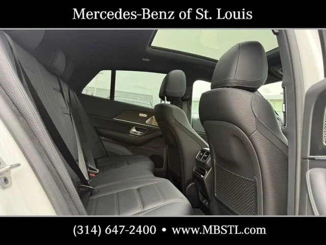 New 2026 MANUFAKTUR Moonlight White Metallic Mercedes-Benz GLE 450 image 8