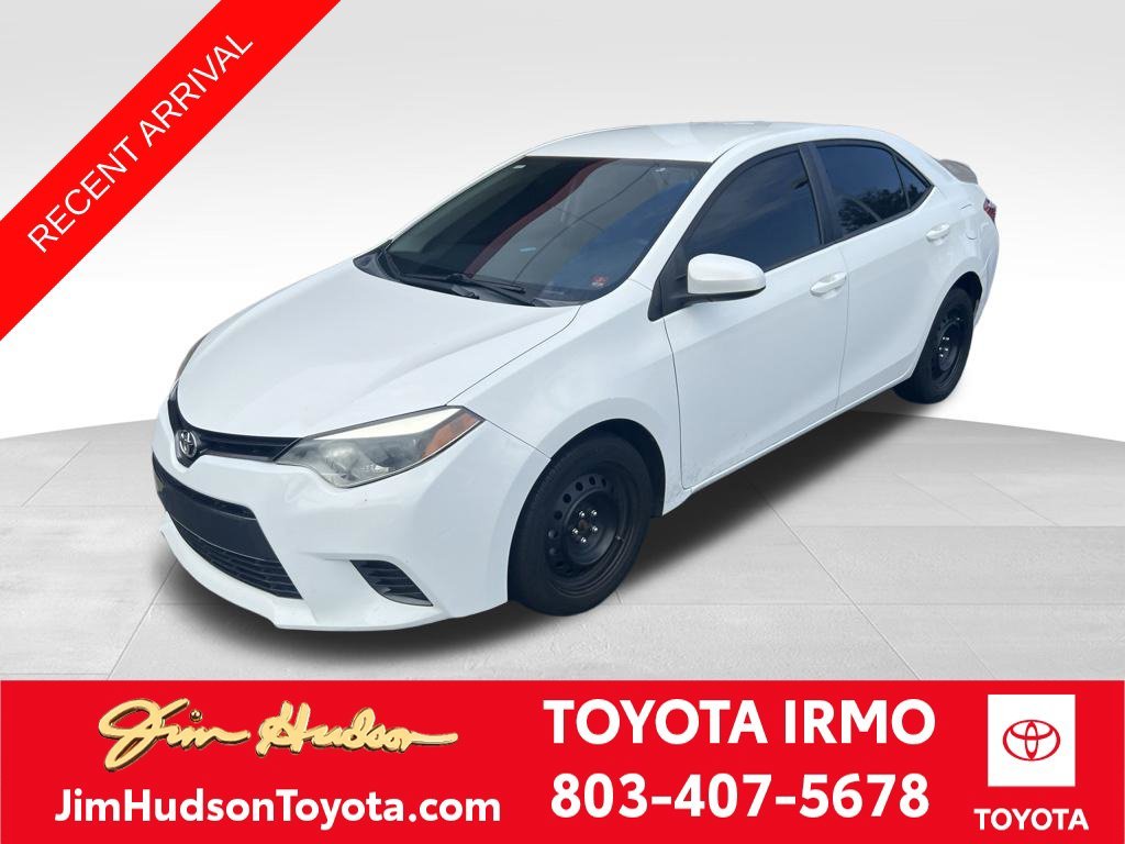 Used 2015 White Toyota LE image 1