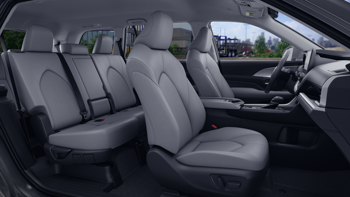 New 2026 Wind Chill Pearl Toyota XLE image 20