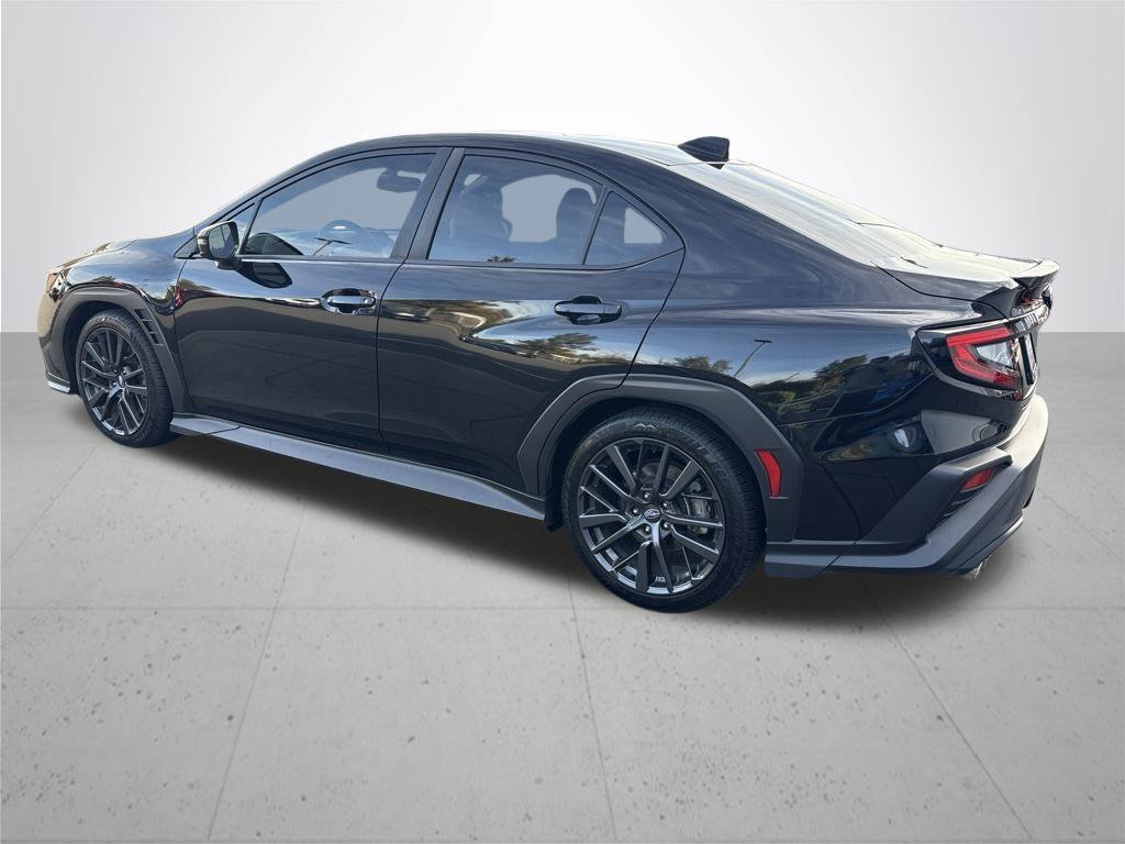 Used 2023 Crystal Black Silica Subaru Limited image 10