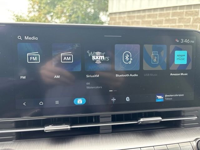 Used 2024 Cyber Gray Metallic Hyundai Limited image 24