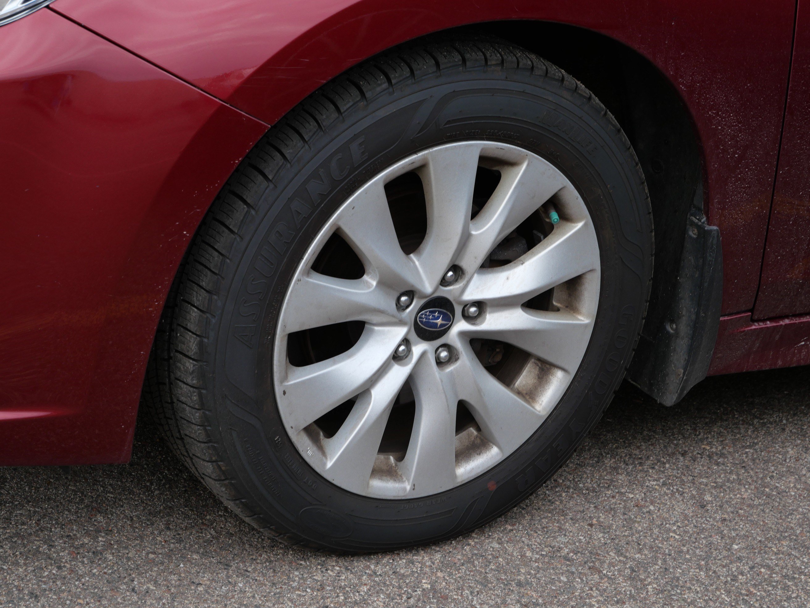Used 2015 Venetian Red Pearl Subaru 2.5i Premium image 5