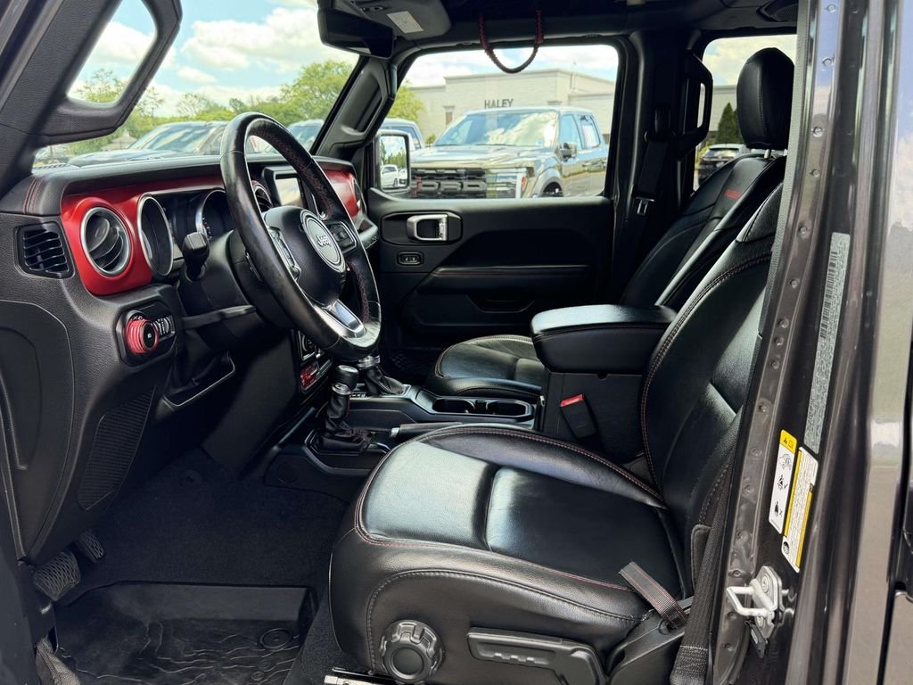 Used 2019 Gray Jeep Unlimited Rubicon image 16