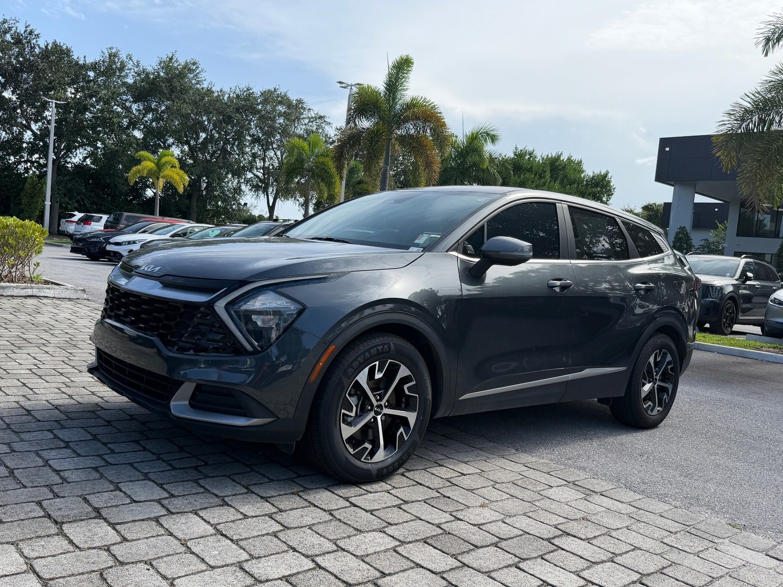 Used 2023 Gravity Gray Kia EX image 3