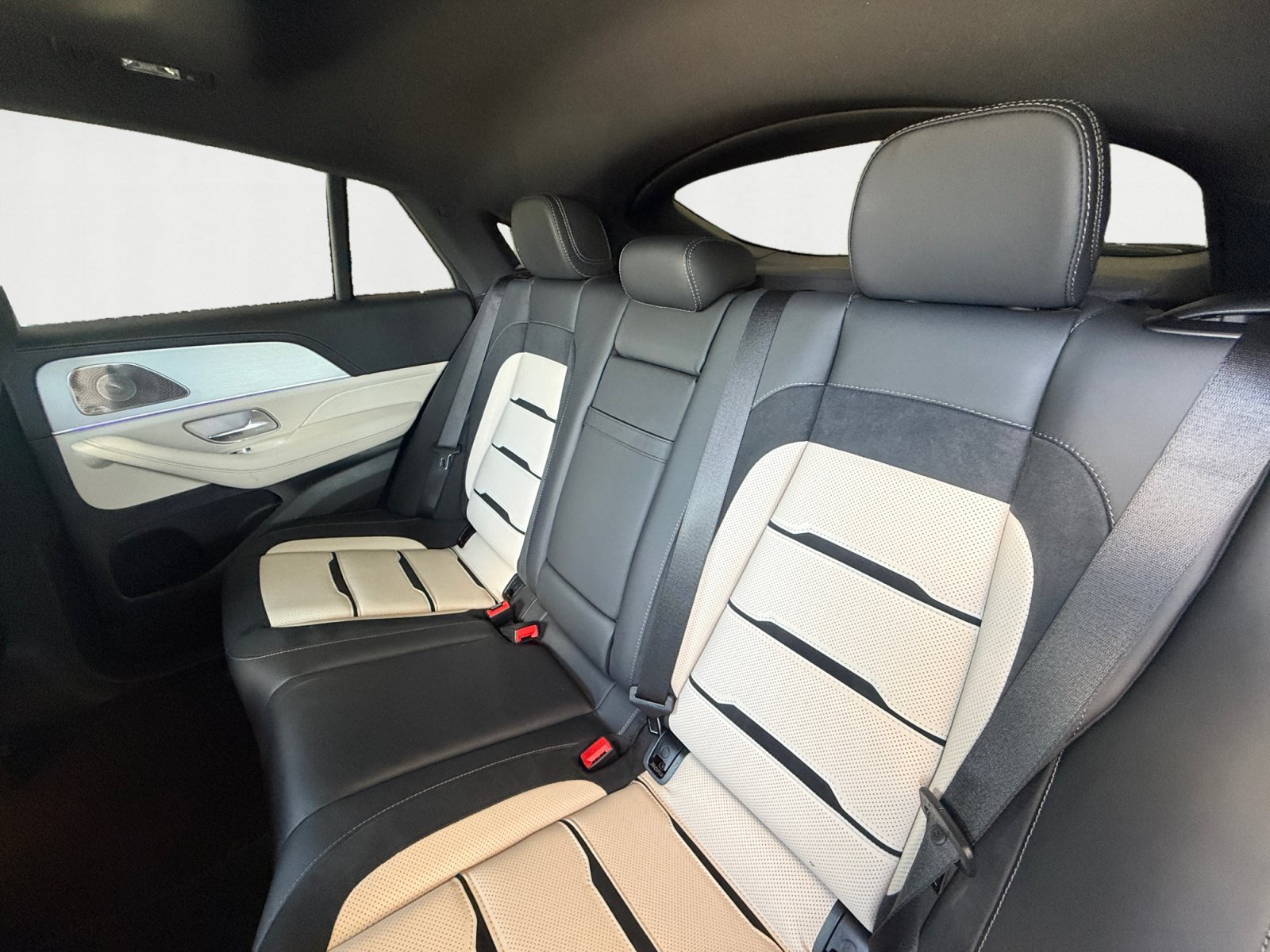 Certified Used 2025 Obsidian Black Metallic Mercedes-Benz AMG® GLE 53 image 13