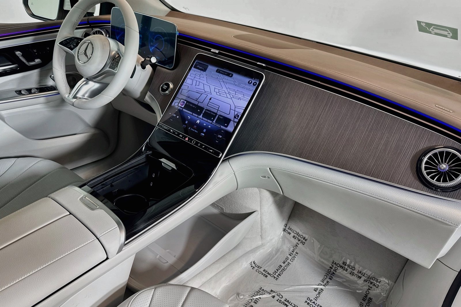 New 2026 Polar White Mercedes-Benz EQE 320+ image 27