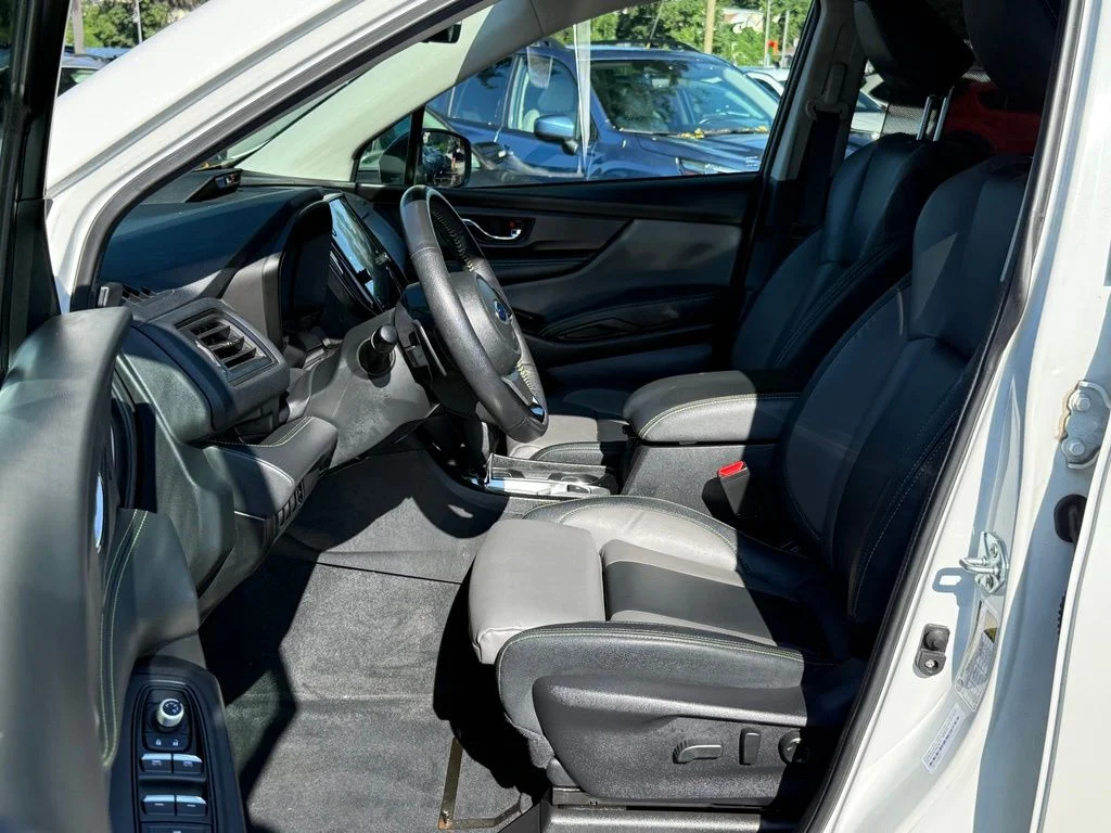 Used 2023 Crystal White Pearl Subaru Onyx Edition image 24