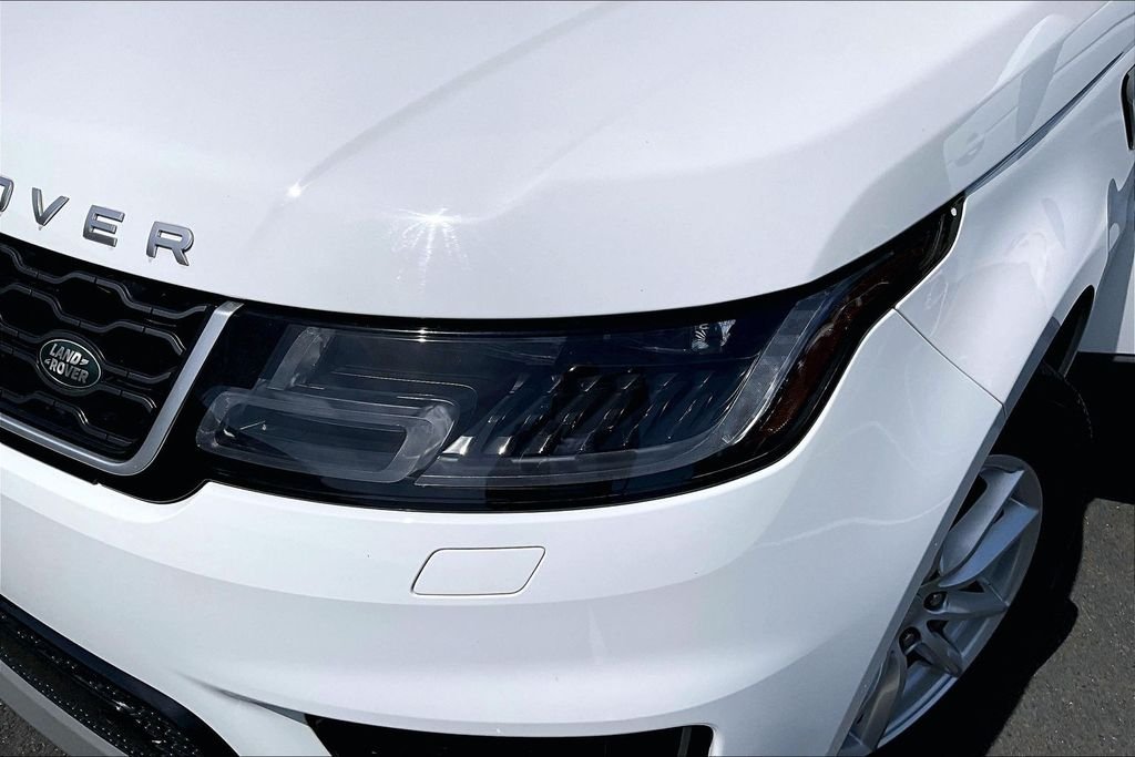 Certified Used 2022 Fuji White Land Rover SE image 32