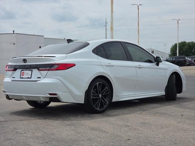 Certified Used 2025 WIND CHILL PEARL Toyota  image 23