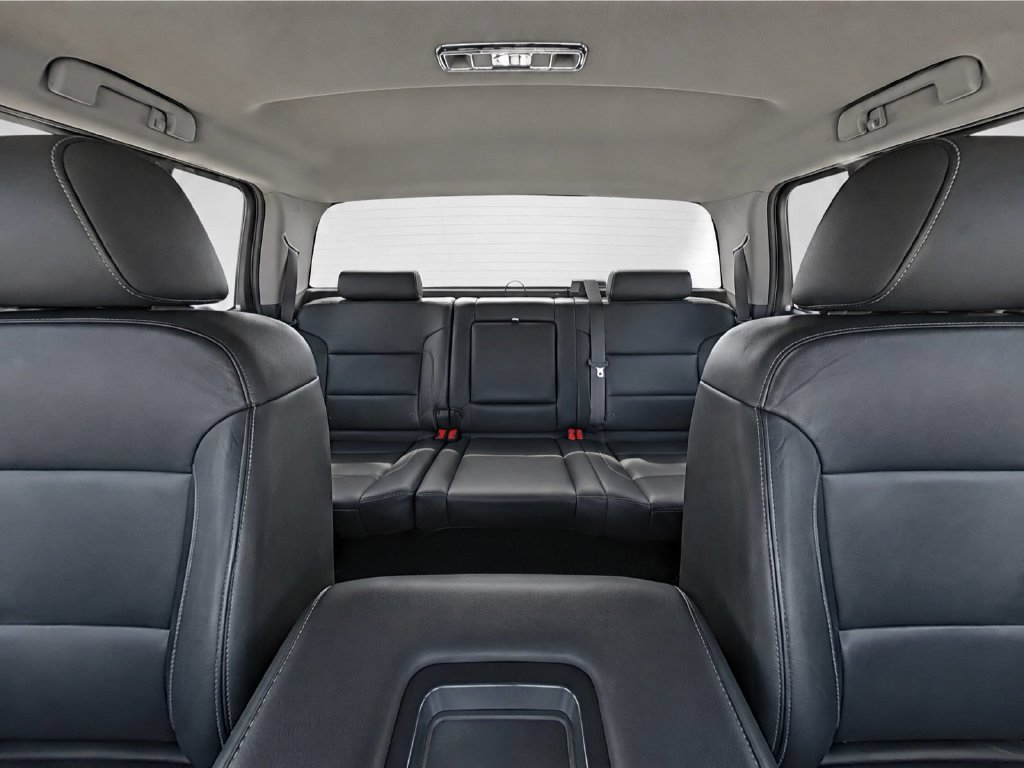 Used 2018 Black GMC SLT image 25