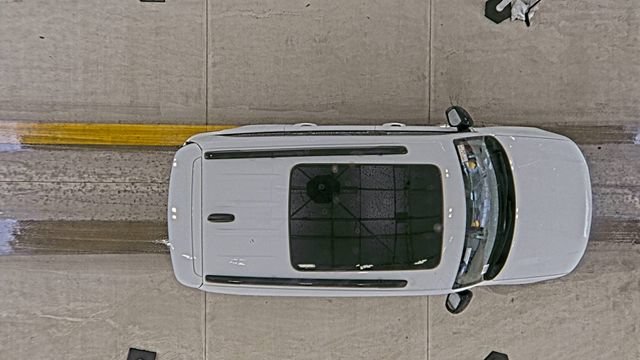 Used 2022 White Jeep Limited 4x4 image 9