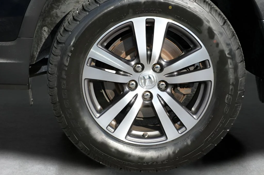 Used 2016 Black Honda EX-L image 11
