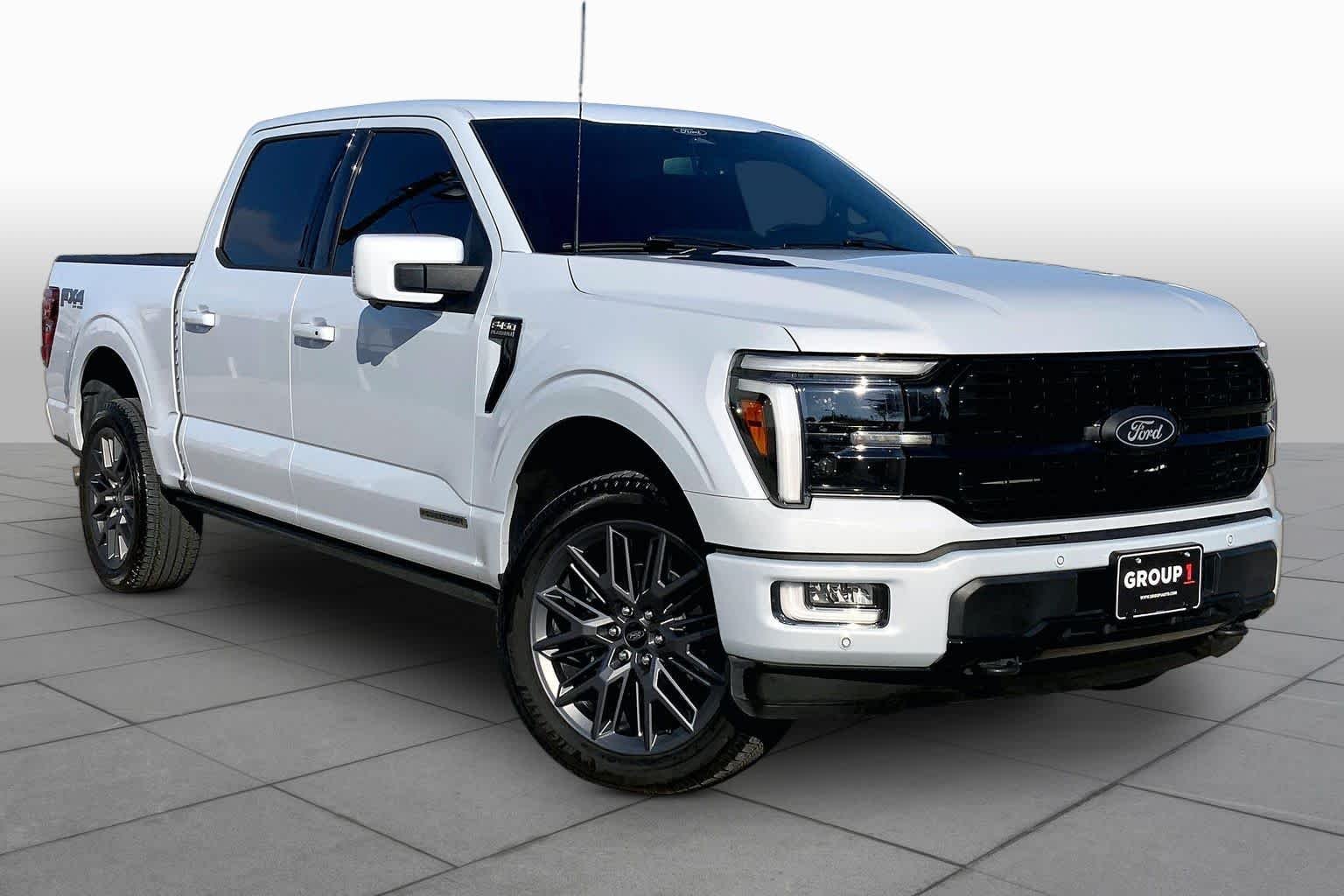 Used 2025 Space White Ford Platinum image 3