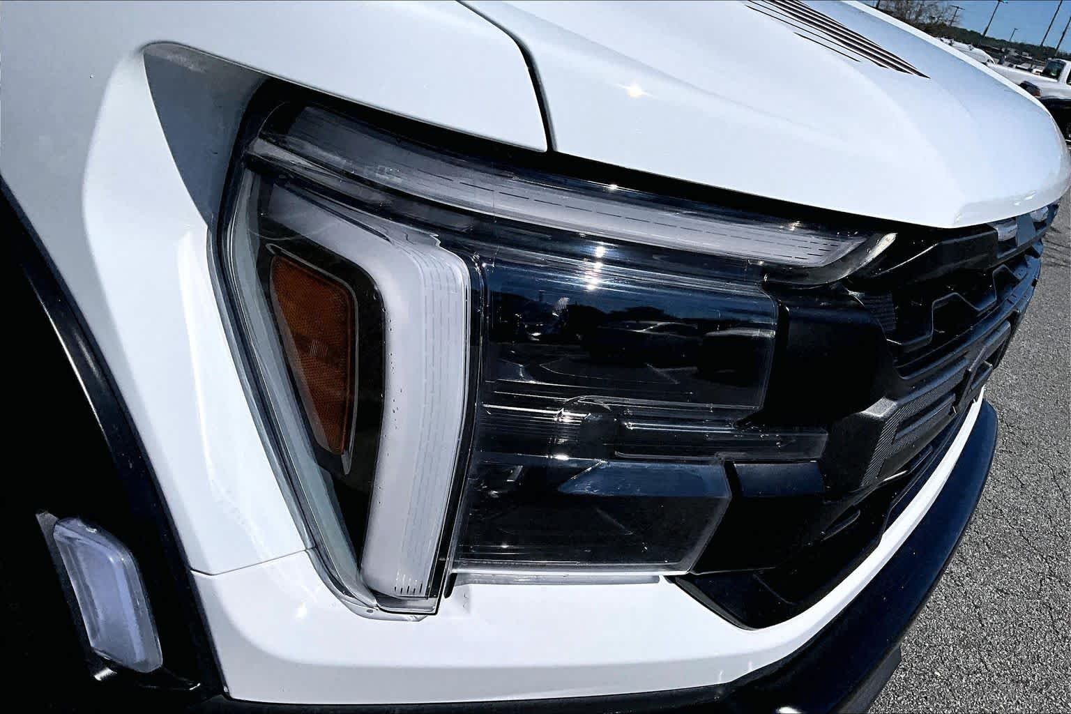 Used 2025 Oxford White Ford Raptor image 45