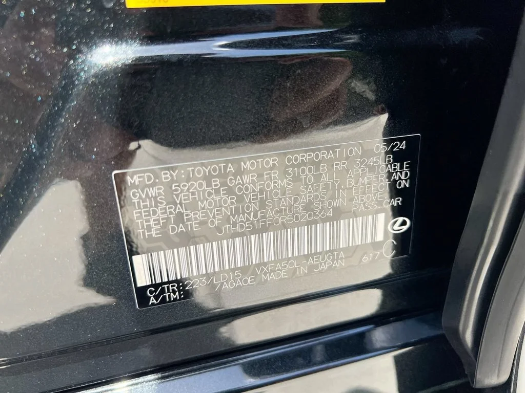 Certified Used 2024 GRAPHITE BLACK GF. Lexus 500 Base image 22