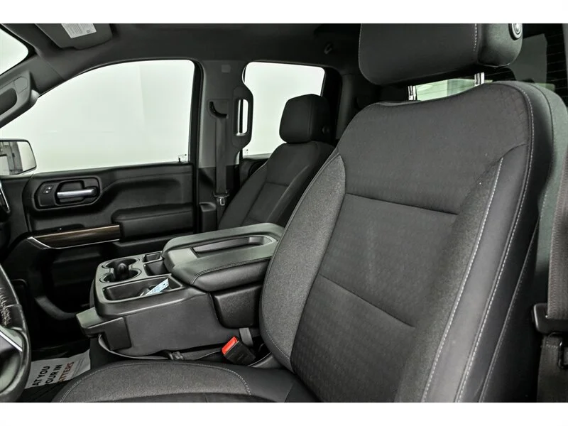 Used 2019 Black Chevrolet LT image 15