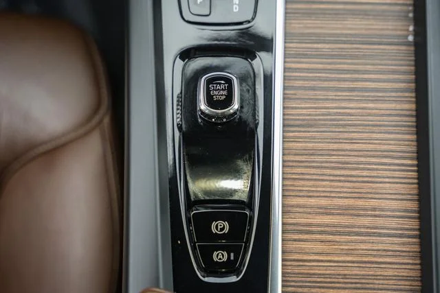 Used 2022 Denim Blue Volvo Momentum image 26