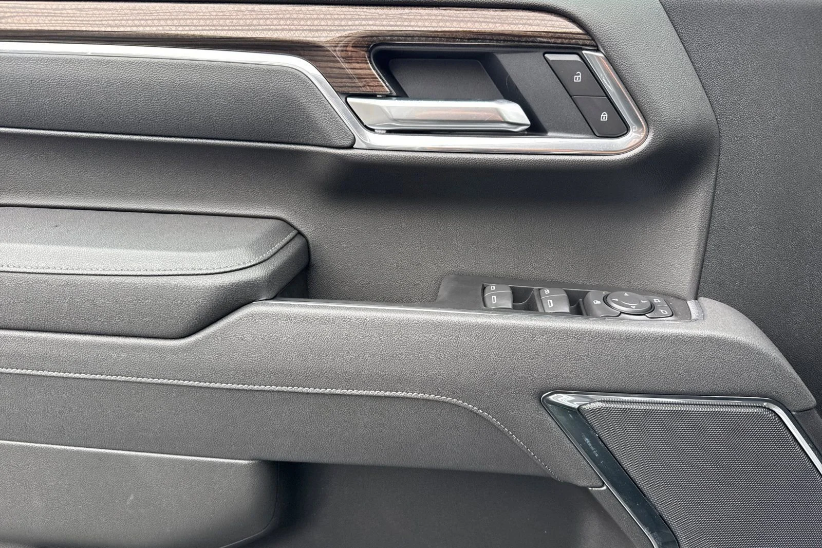 New 2026 Sterling Gray Metallic Chevrolet RST image 10