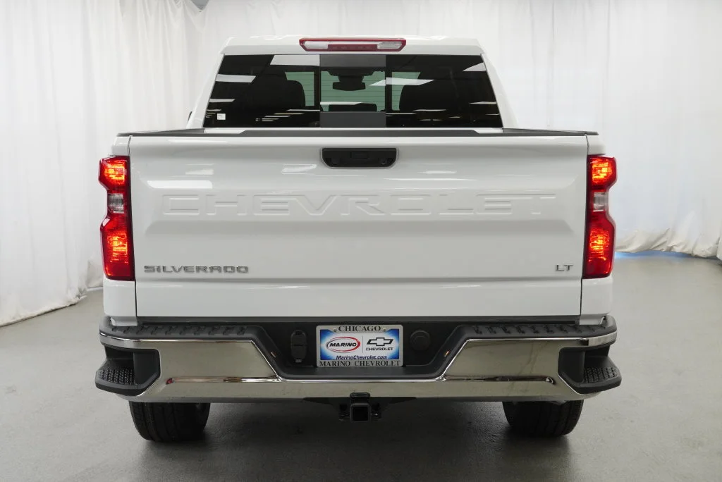 New 2026 Summit White Chevrolet LT image 15