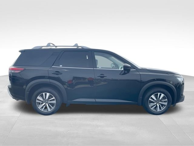 Used 2023 Black Nissan SL image 9
