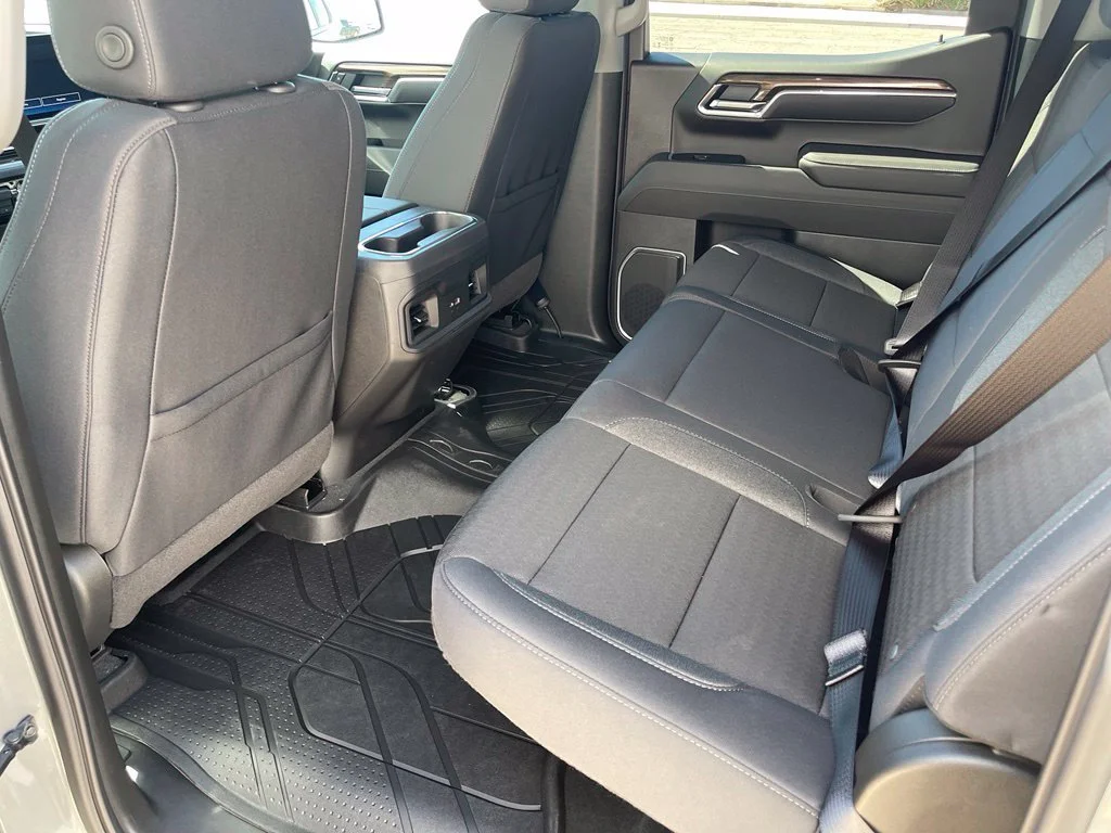 New 2026 Sterling Gray Metallic Chevrolet LT image 23