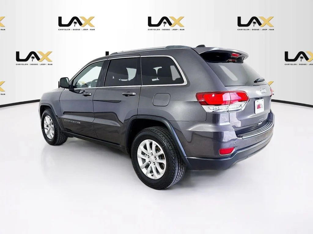 Used 2021 Gray Jeep Laredo E image 5