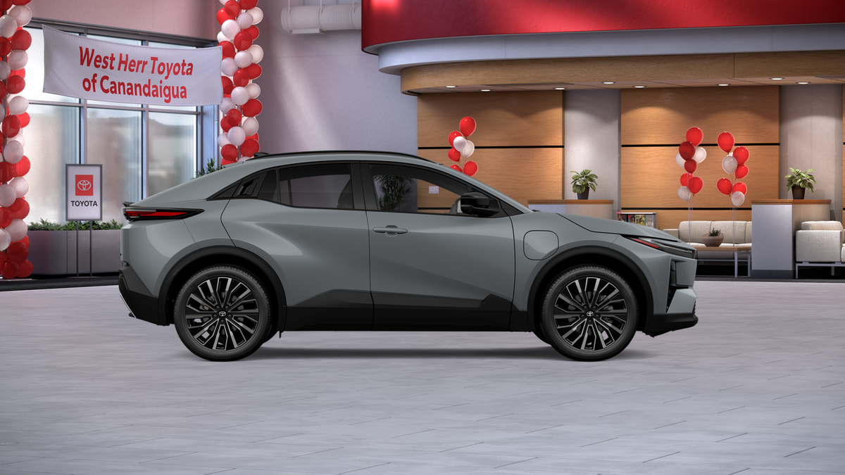 2026 Toyota C-HR XSE - Photo 12