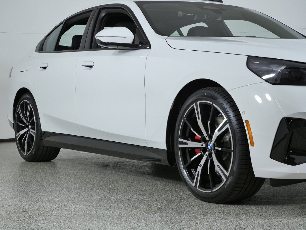 New 2027 Alpine White BMW 530i xDrive image 6
