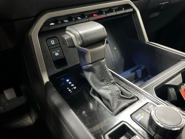 2023 Toyota Tundra Limited - Photo 16