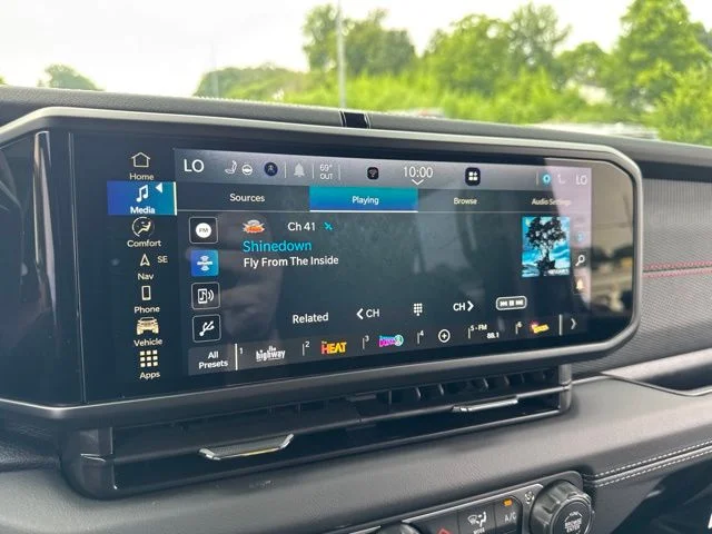 New 2026 Reign Jeep Rubicon image 16