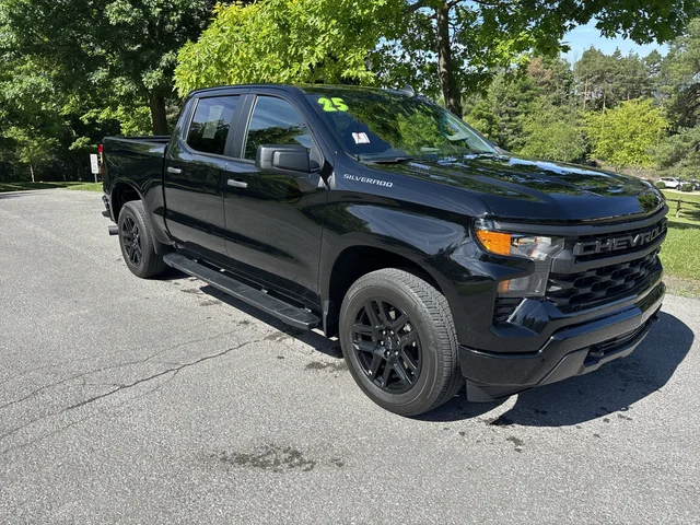 2025 Chevrolet Silverado 1500 Custom