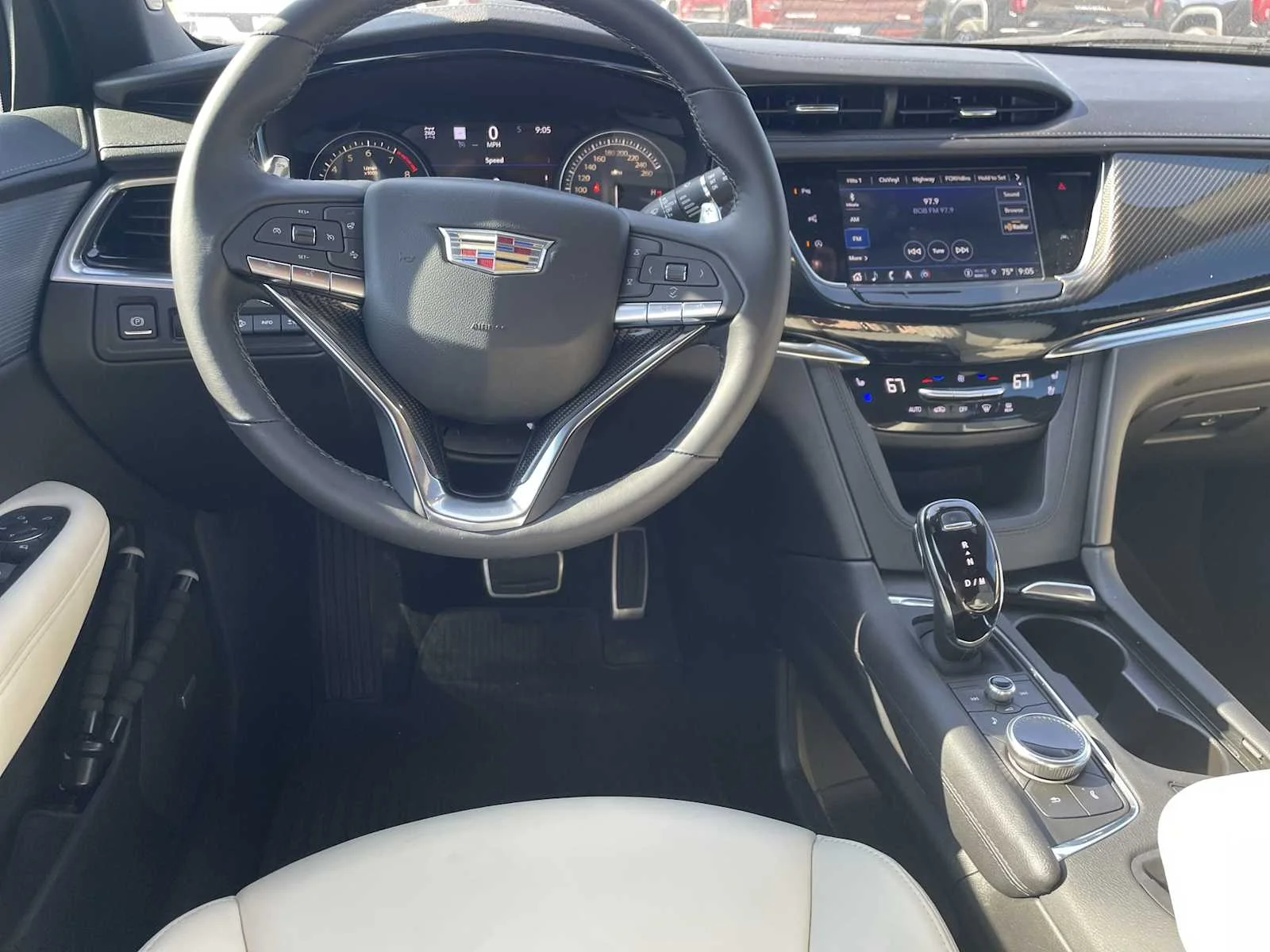 2023 Cadillac XT6 Sport - Photo 11