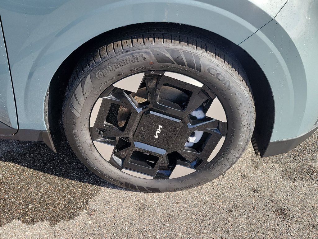New 2027 Iceberg Green Kia EX image 40