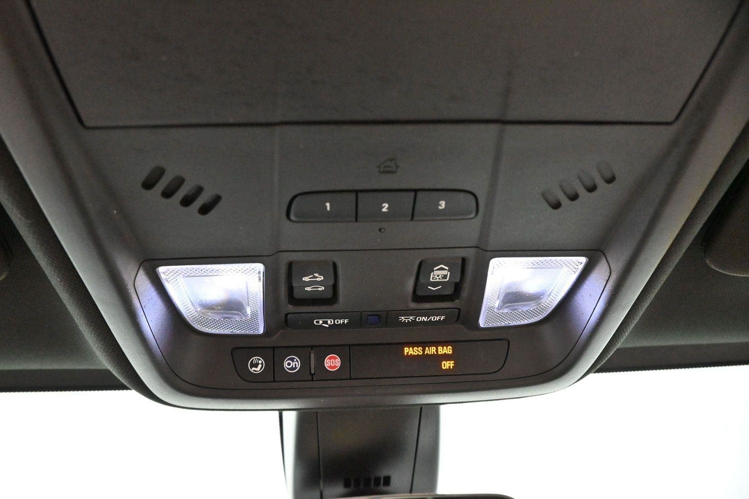 Used 2019 RADIANT SILVER METALLIC Cadillac Luxury FWD image 29