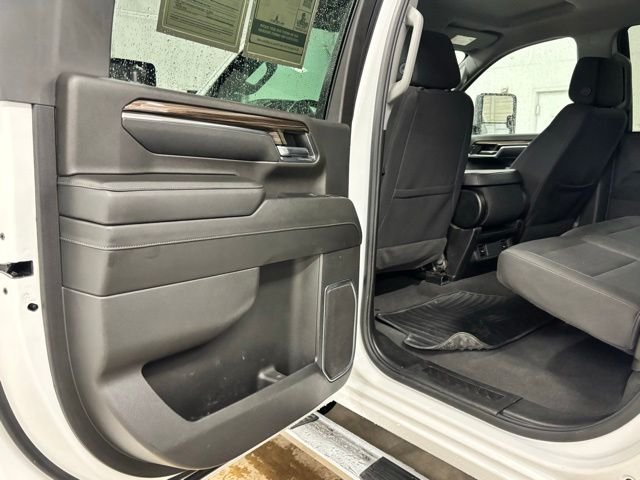 Used 2024 White Chevrolet LT image 18