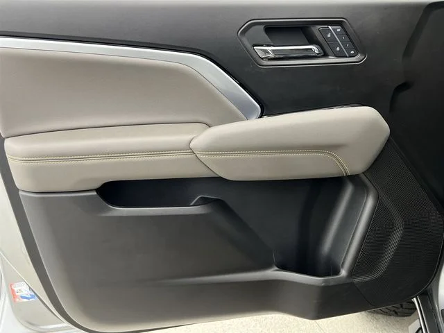2024 Chevrolet Colorado ZR2 - Photo 21