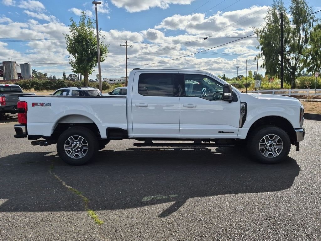 New 2026 Oxford White Ford F-250® Lariat® image 7