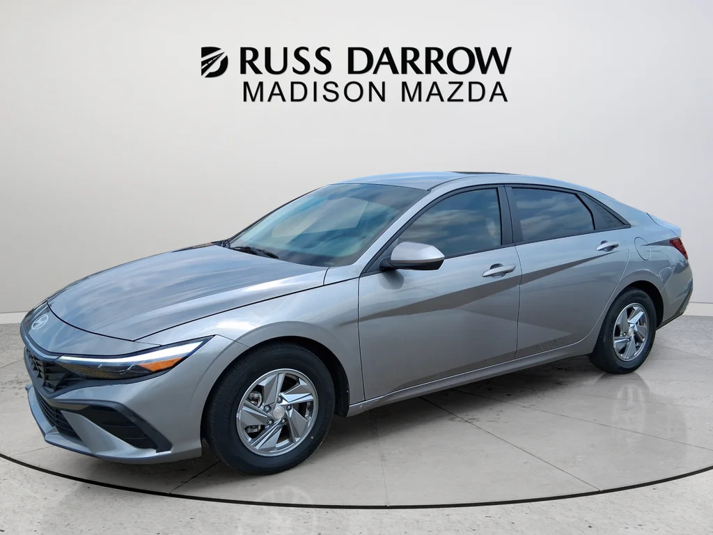 Used 2024 Silver Hyundai SE image 1