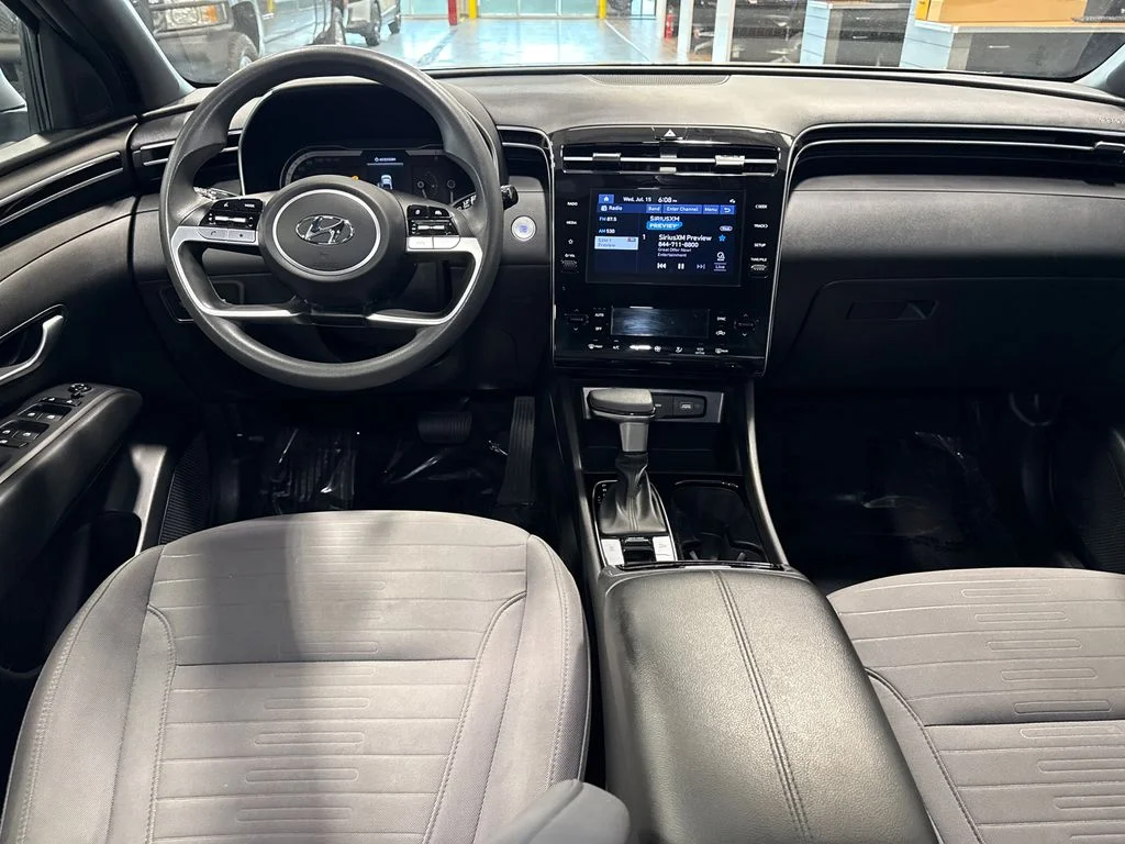 Used 2024 Green Hyundai SEL image 9