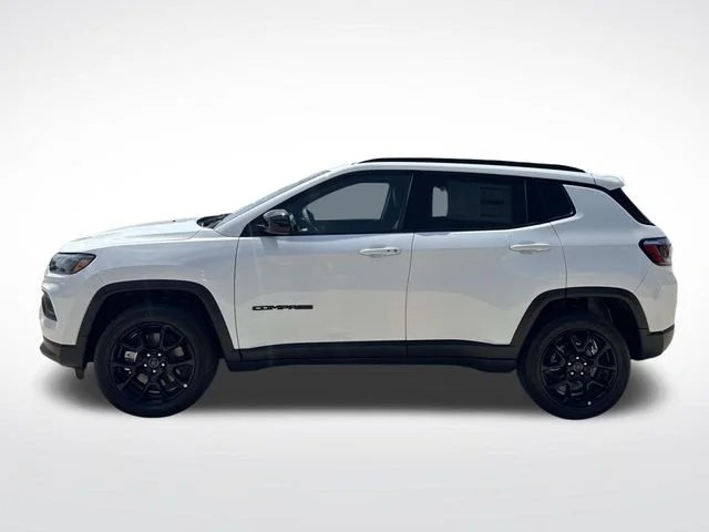 New 2026 Bright White Clear-Coat Exterior Paint Jeep Latitude image 5