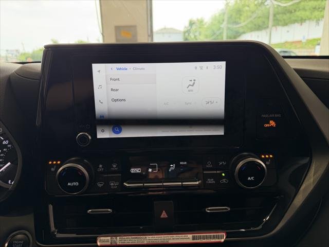 Certified Used 2025 RUBY FLARE PEARL* Toyota  image 19