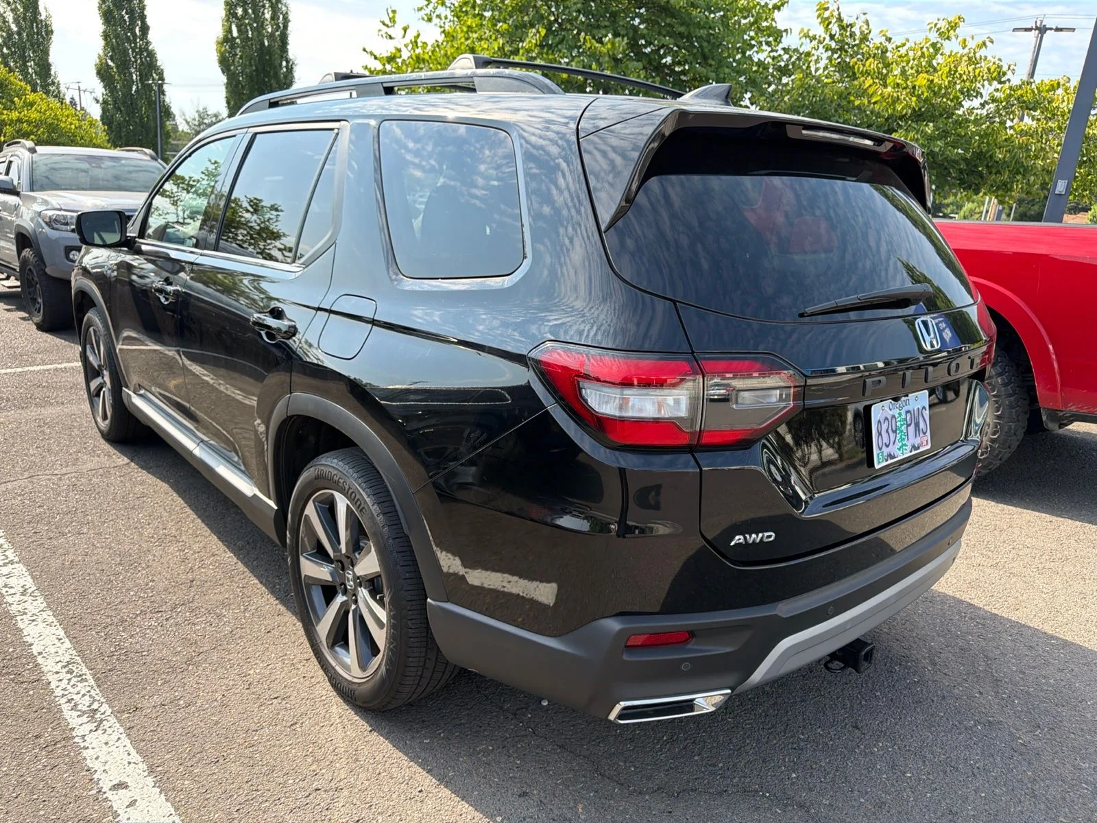 Used 2025 Crystal Black Pearl Honda Touring image 6