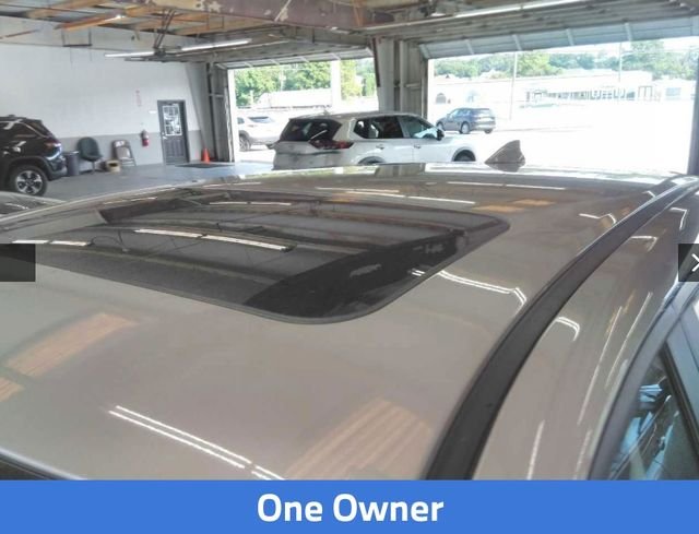 Used 2025 Silver Mazda 2.5 S Preferred Package image 2