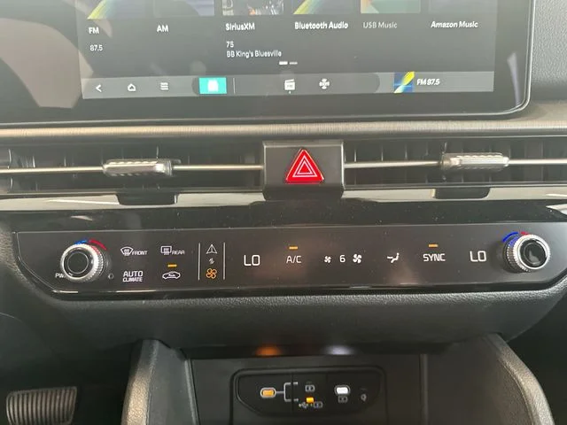 New 2026 Glacial White Pearl Kia X-Line image 19