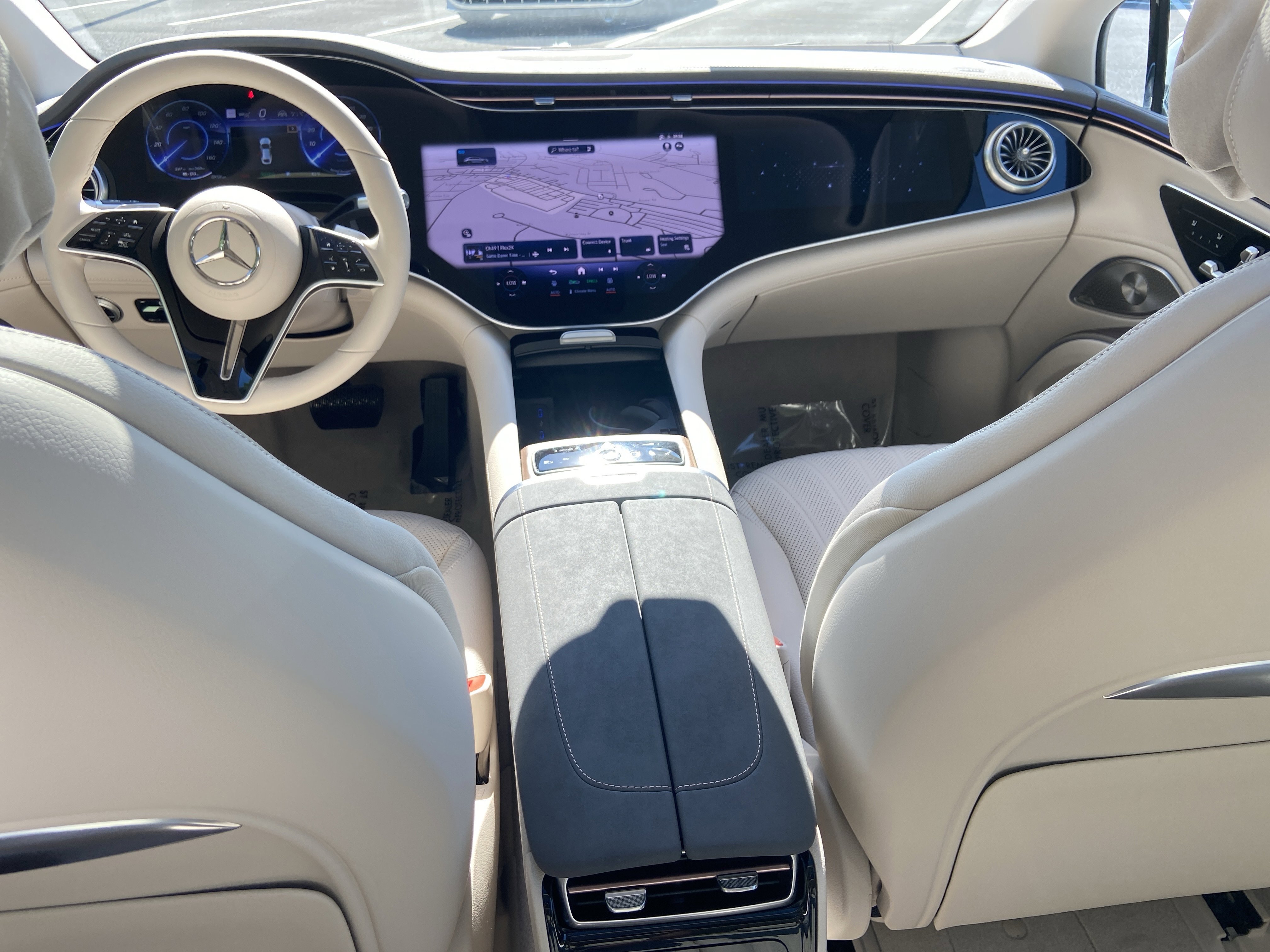 New 2026 MANUFAKTUR Moonlight White Metallic Mercedes-Benz EQS 450 4MATIC® Sedan image 24